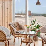 6 Bedroom Stunning In Hébergement de vacances Give