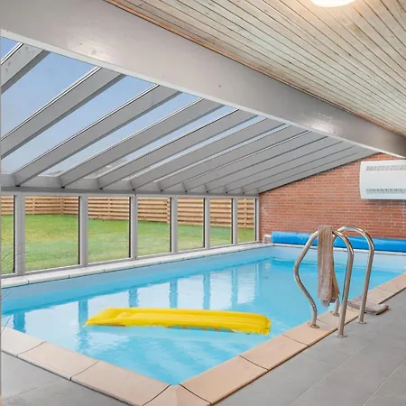 6 Bedroom Stunning In Feriehus