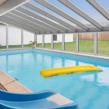 6 Bedroom Stunning In * Give