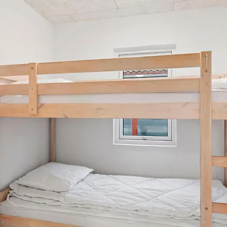 6 Bedroom Stunning In * Гиве
